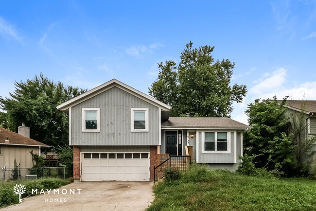 Building Photo - 10738 Stark Ave
