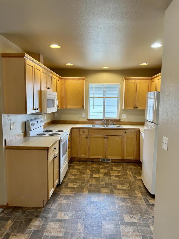 310 Nooksack Ave Condo Condo for Rent in Lynden, WA