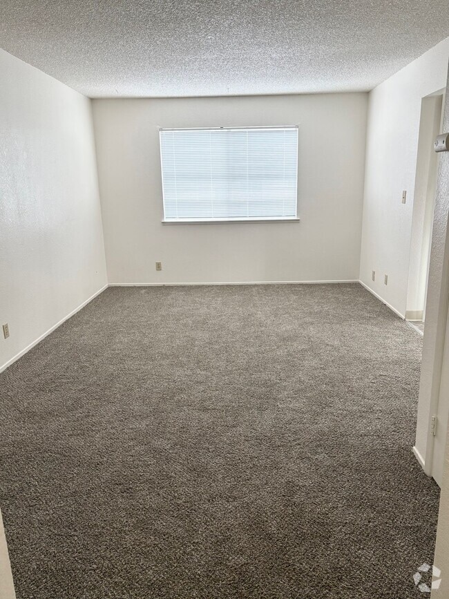 Building Photo - Charming 1 Bed / 1 Bath Downstairs Unit 4 Rental