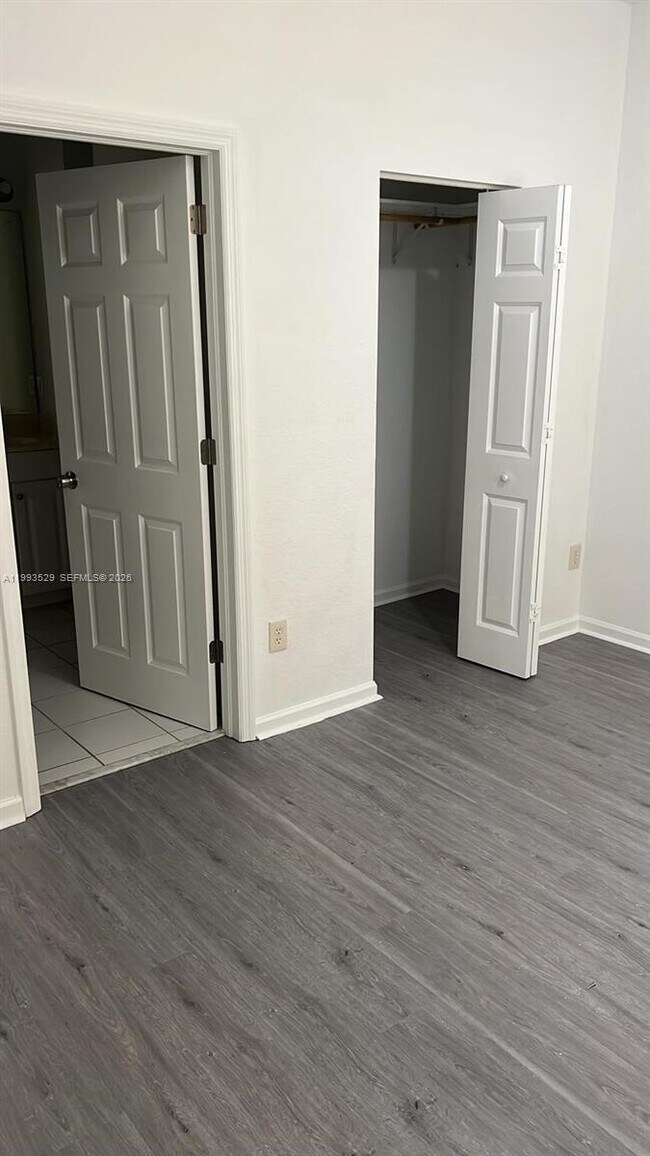 Photo - 1953 Freeport Dr Unidad 1953