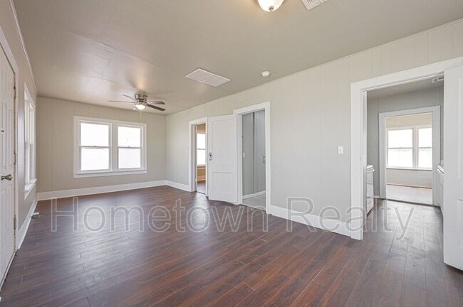 Photo - 612 SE 28th St