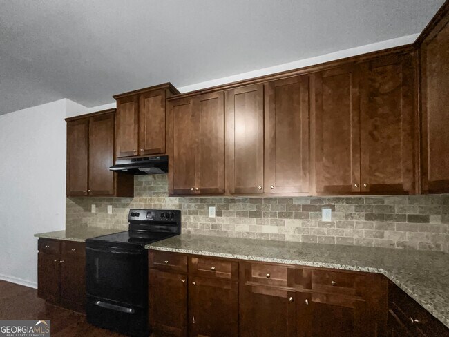 Photo - 202 Daisy Cir