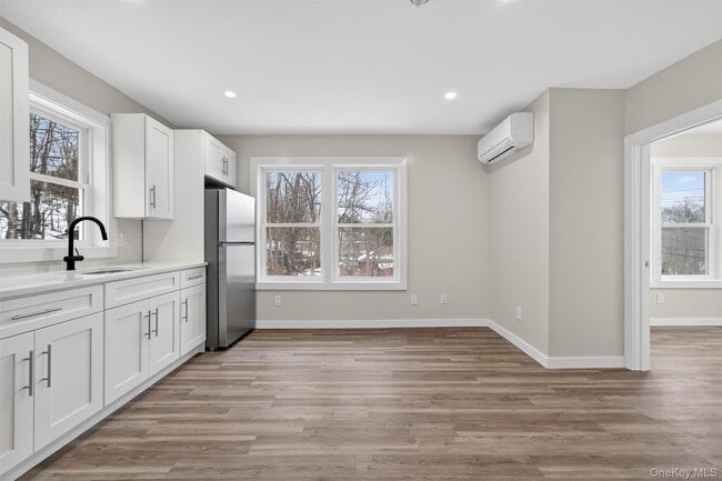 Photo - 303 Main St Unit 2R