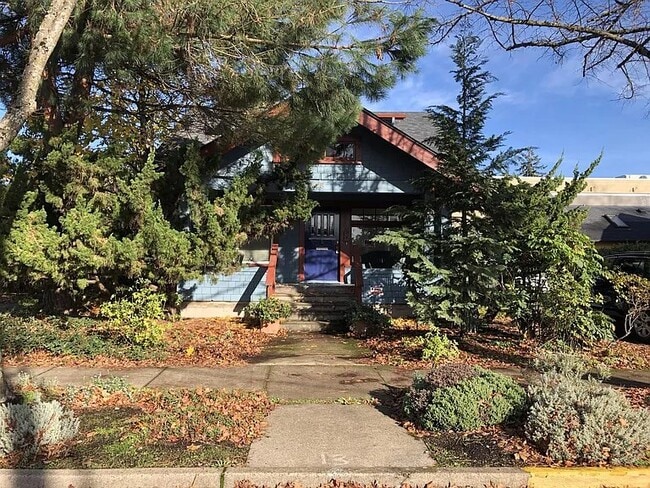 Photo - 245 W 13th Ave