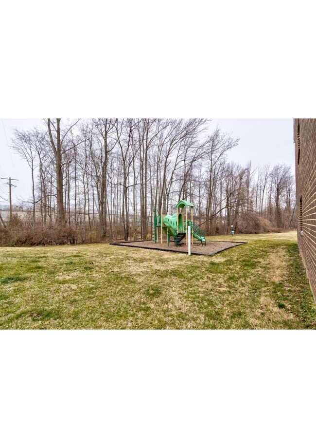 Admiral Place Apartments Suitland, MD