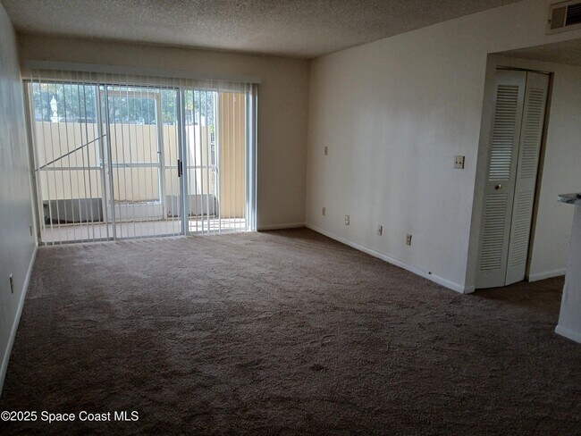Photo - 1649 Sunny Brook Ln Unit B103