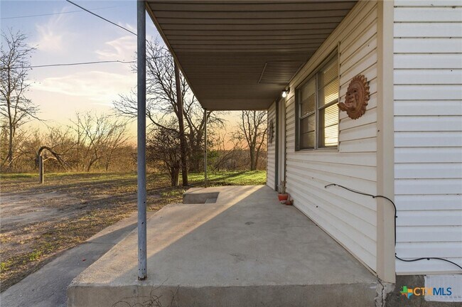 Photo - 212 Salinas Rd