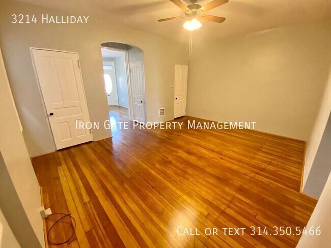 Photo - 3214 Halliday-