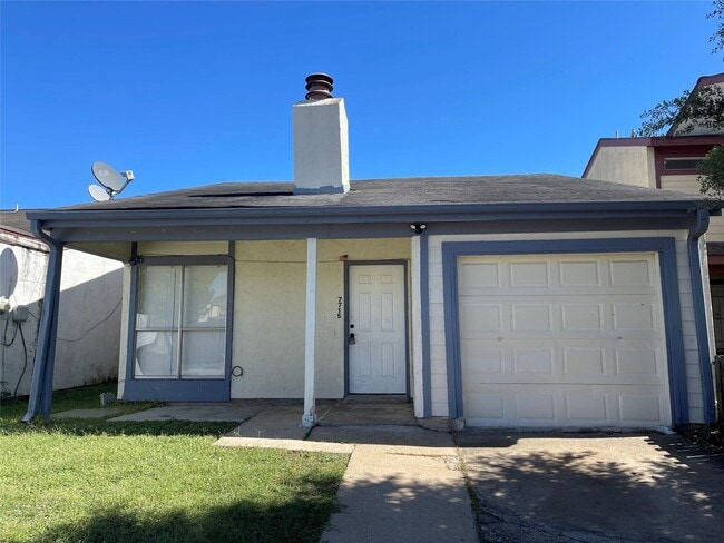 Photo - 7715 Rolling Ridge Dr