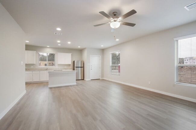 Photo - Stadium Pointe 3/3 Townhome near Brandeis HS