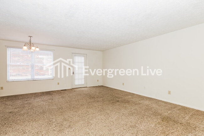 Photo - 8615 Baton Rouge Dr Unit 8615 Baton Rouge Dr