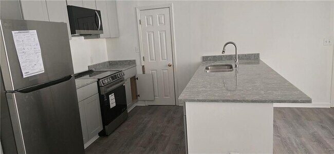 Photo - 4951 Larkspur Ln