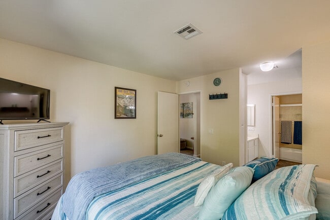 Photo - 10710 Dabney Dr Unit SI FL2-ID1603906P