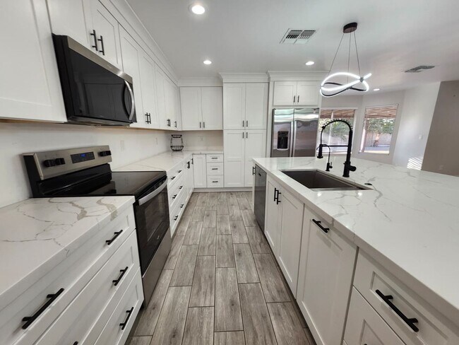 Photo - Charming Chandler Home in Quiet Cul-de-Sac — Huge Lot & 3 Bedrooms!