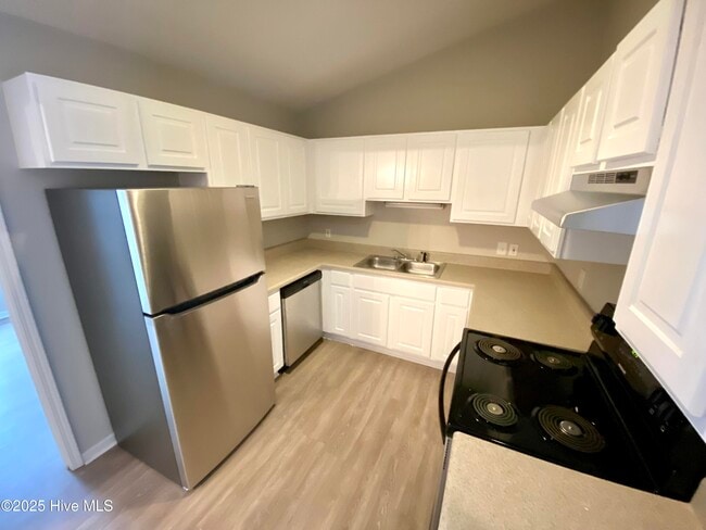 Photo - 3001 MacGregor Downs Rd Unit 102