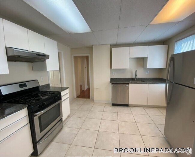 Building Photo - 93 Marion St Rental