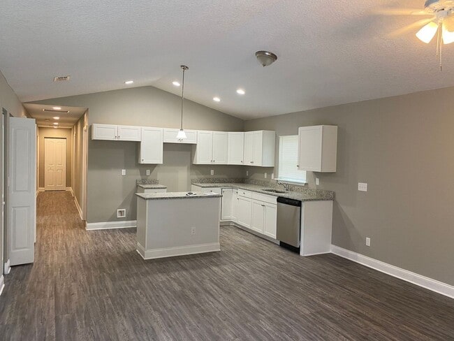Photo - 5357 Oak Trail Ln