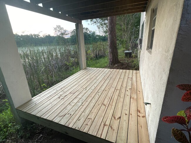 Building Photo - 6237 SE Lake Circle Dr Unit A