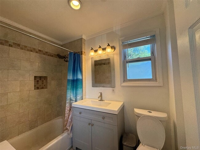 Photo - 267 Plainfield Ave Unidad 2F