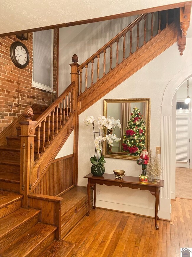 Photo - 520 Madison St