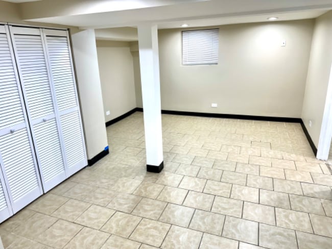 Photo - 5204 N Ludlam Ave Unit G