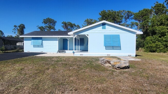 Photo - Charming 3BR/2BA House in Lehigh MOVE IN SPECIAL 50% OFF FIRST MONTH RENT!