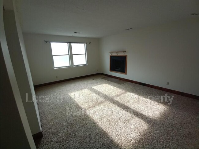 Photo - 104 Glenview Dr