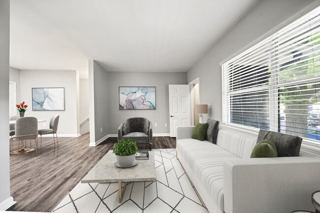 Photo - 743 @ Howell Mill