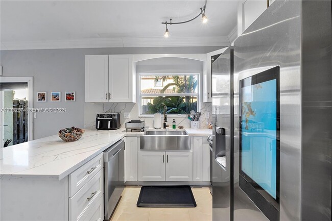 Photo - 4960 SW 136th Ave