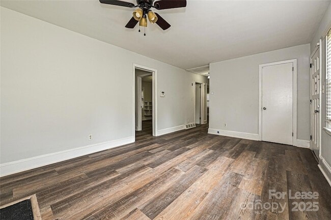 Photo - 2256 Kilborne Dr House