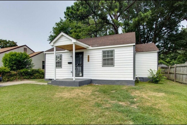 Photo - 2904 Barron Ave