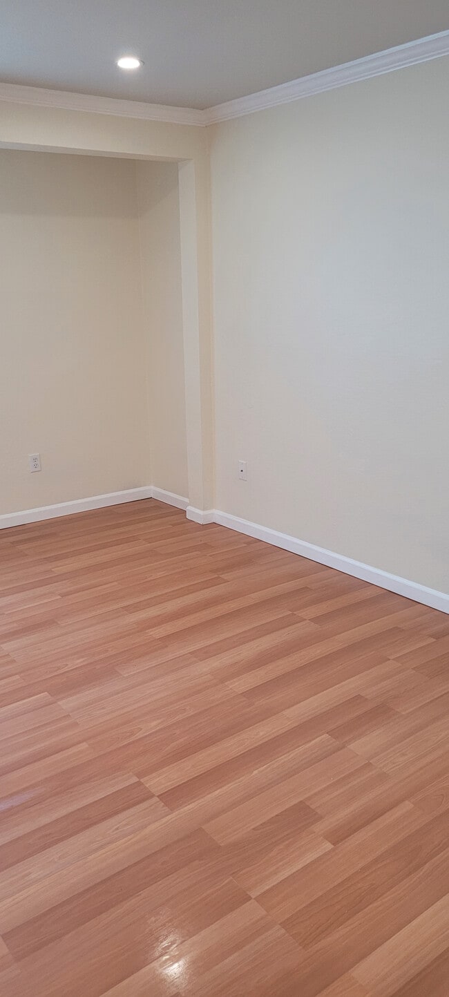 Heatherstone Park Apartments