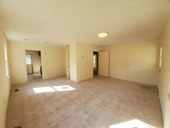 Photo - 905 N Fulton St