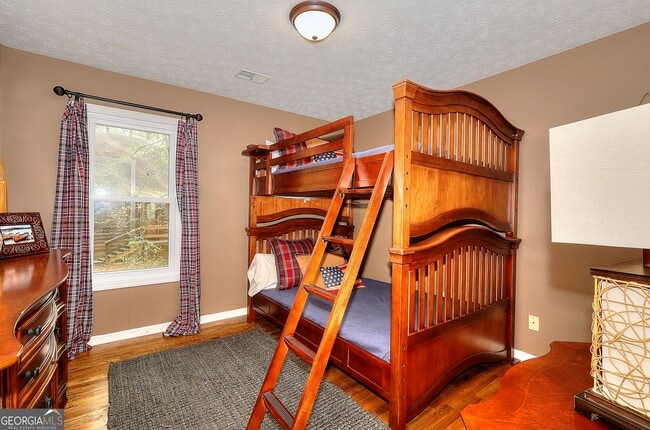 Photo - 377 E River Bend Dr