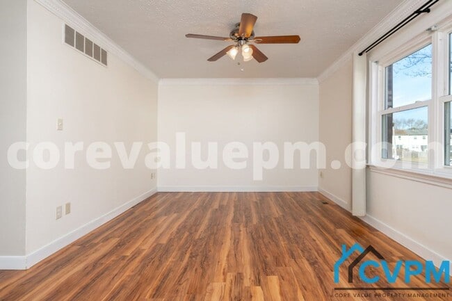 Photo - 1290 Holmespun Dr Townhome