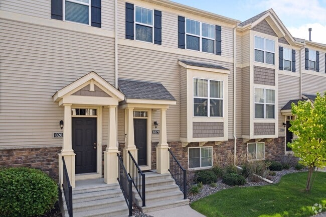 Building Photo - 8279 Norwood Ln N Rental