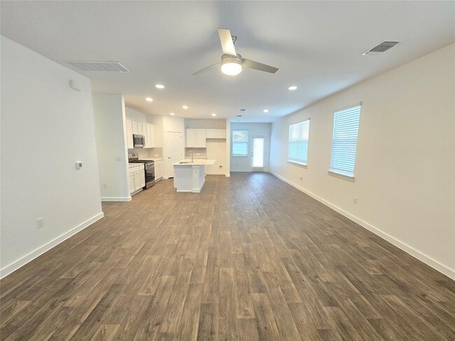 Photo - 13612 Clerk St