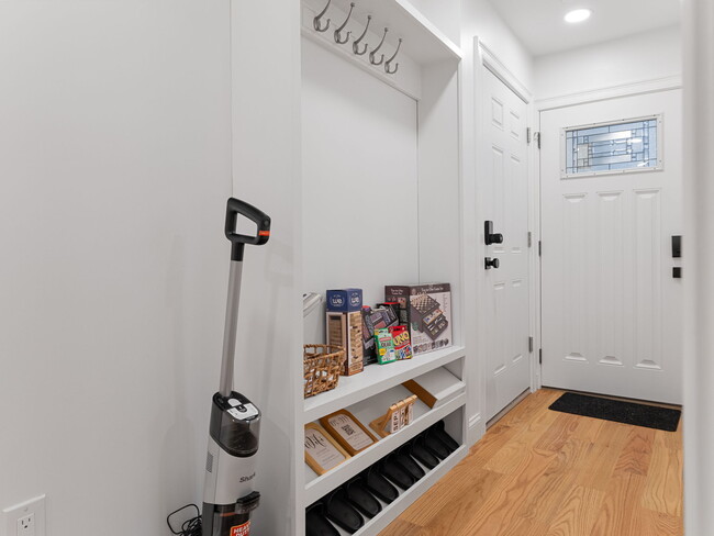 Photo - 1 Central Sq