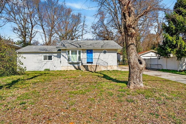 Building Photo - 153 Bascom Dr