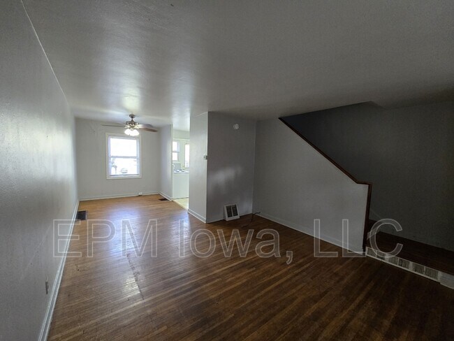 Photo - 247 Madison St