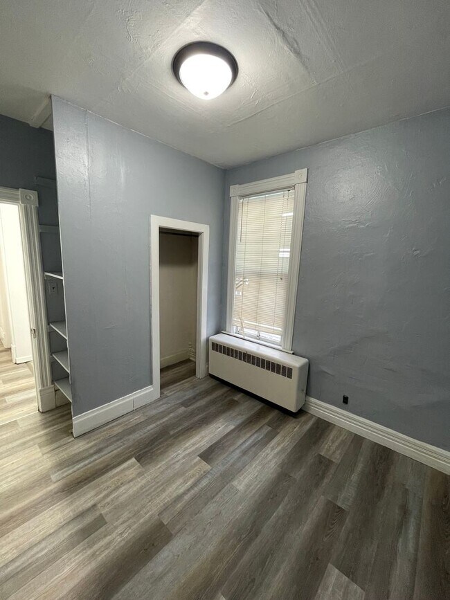 Photo - 810 Wells St Unit 6