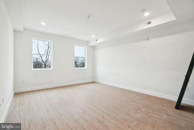 Building Photo - 4163 Mantua Ave