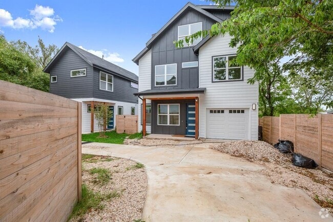 Building Photo - 5305 Ledesma Rd Unit 3 Rental