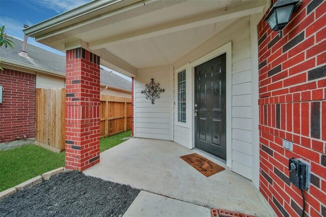 Photo - 1427 Hade Falls Ln
