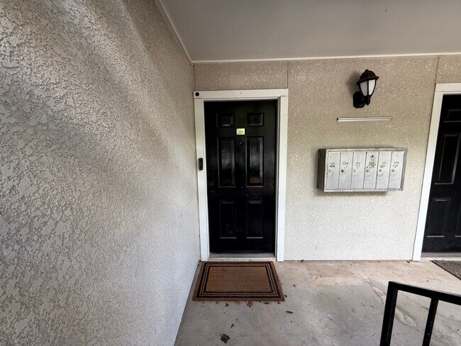 1501 Lincoln Way Unit 101