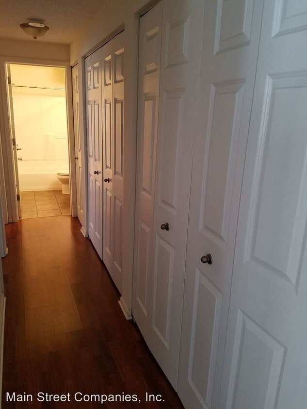 Photo - Granite Falls at Silver Lake Apartments