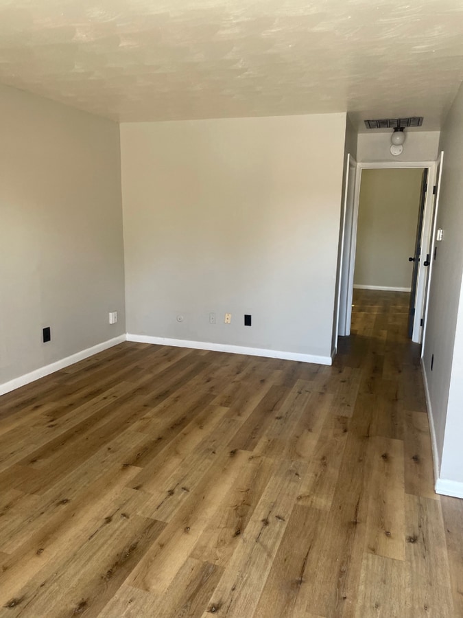 Photo - Orth110-116 Unit 114