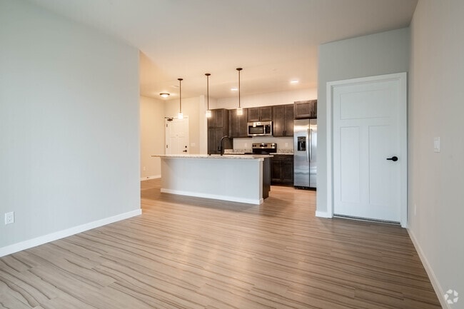 4BR, 2BA - 1288