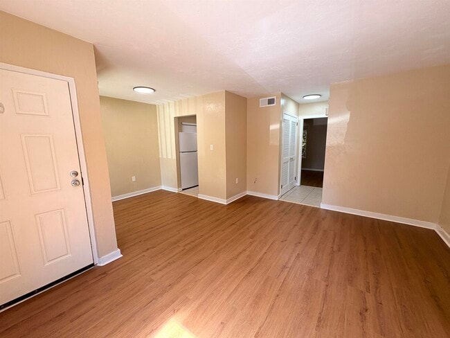 Photo - 1530 Live Oak Dr Unit C1
