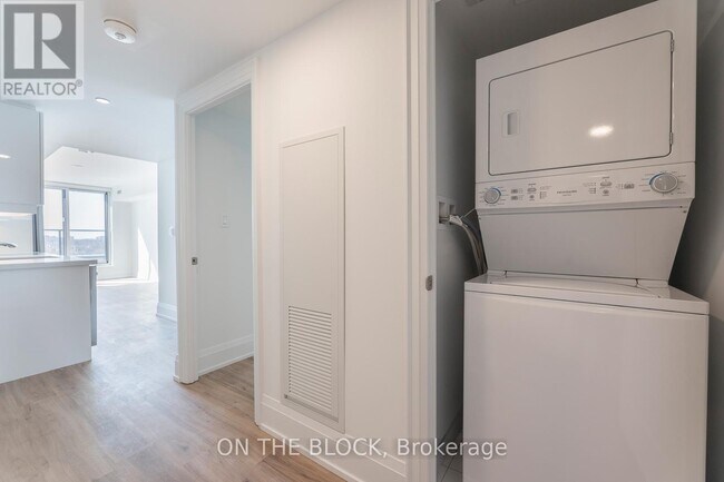 Photo - 556 Marlee Ave Unité 724